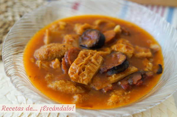 Receta de callos a la madrilena. Plato de cocina tradicional