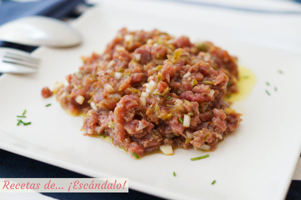 Como hacer steak tartar de carne y huevo