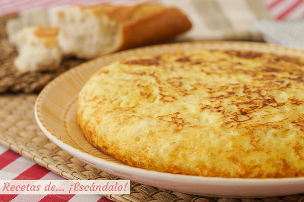 Receta de tortilla de patatas en Thermomix, con o sin cebolla y trucos para cuajarla