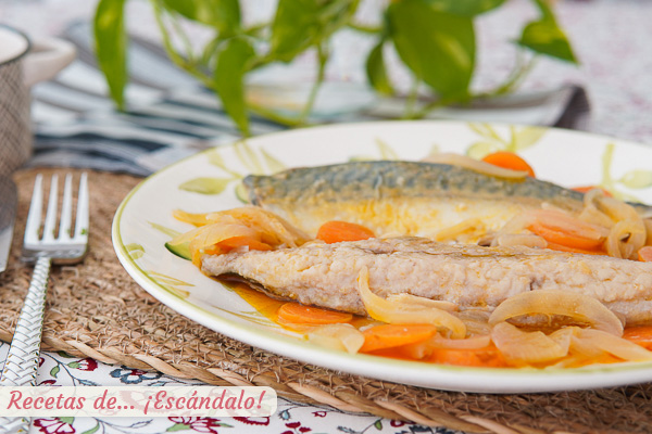 Receta de caballa en escabeche tradicional con zanahoria y cebolla
